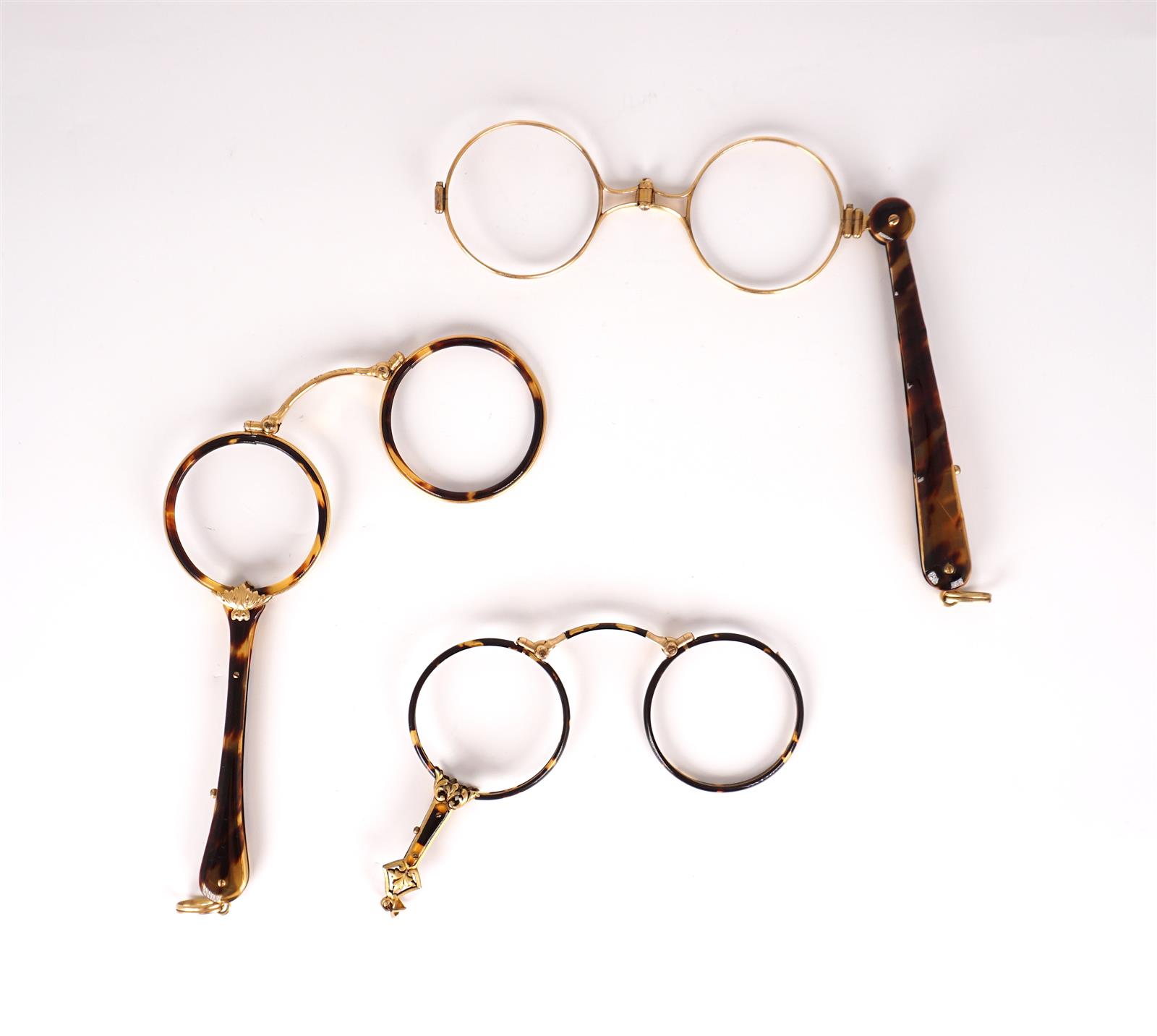 Ensemble de 3 lunettes anciennes pliables, monture en métal et écaille ...
